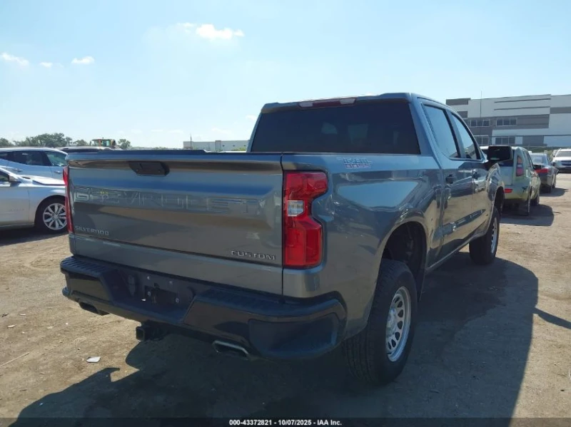 Chevrolet Silverado 1500 4WD Short Bed Custom Trail Boss * СТАВА НА ГА, снимка 4 - Автомобили и джипове - 53330912