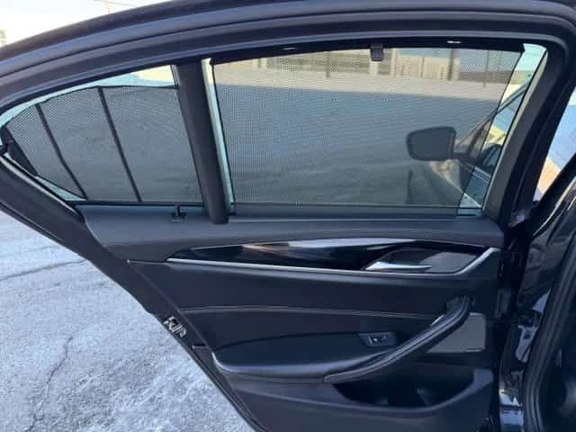 BMW 550 * M550i xDrive * CARFAX * ЦЕНА ДО БГ, снимка 12 - Автомобили и джипове - 53749324