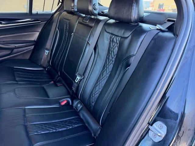 BMW 550 * M550i xDrive * CARFAX * ЦЕНА ДО БГ, снимка 11 - Автомобили и джипове - 53749324