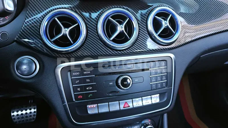 Mercedes-Benz CLA AMG PACK* AMBIENT* CARBON* MEMORY* , снимка 10 - Автомобили и джипове - 53952511