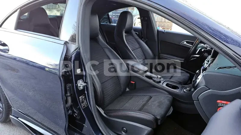 Mercedes-Benz CLA AMG PACK* AMBIENT* CARBON* MEMORY* , снимка 12 - Автомобили и джипове - 53952511