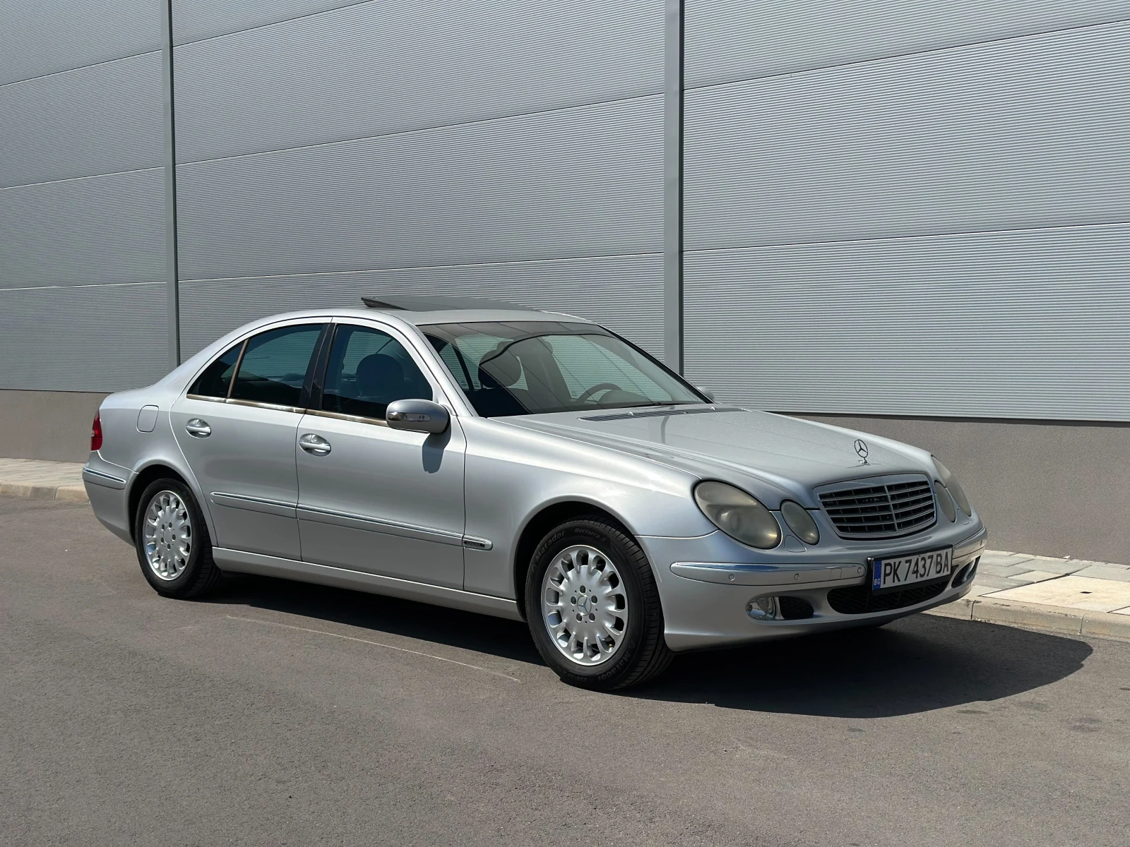 Mercedes-Benz E 240 Elegance, снимка 1