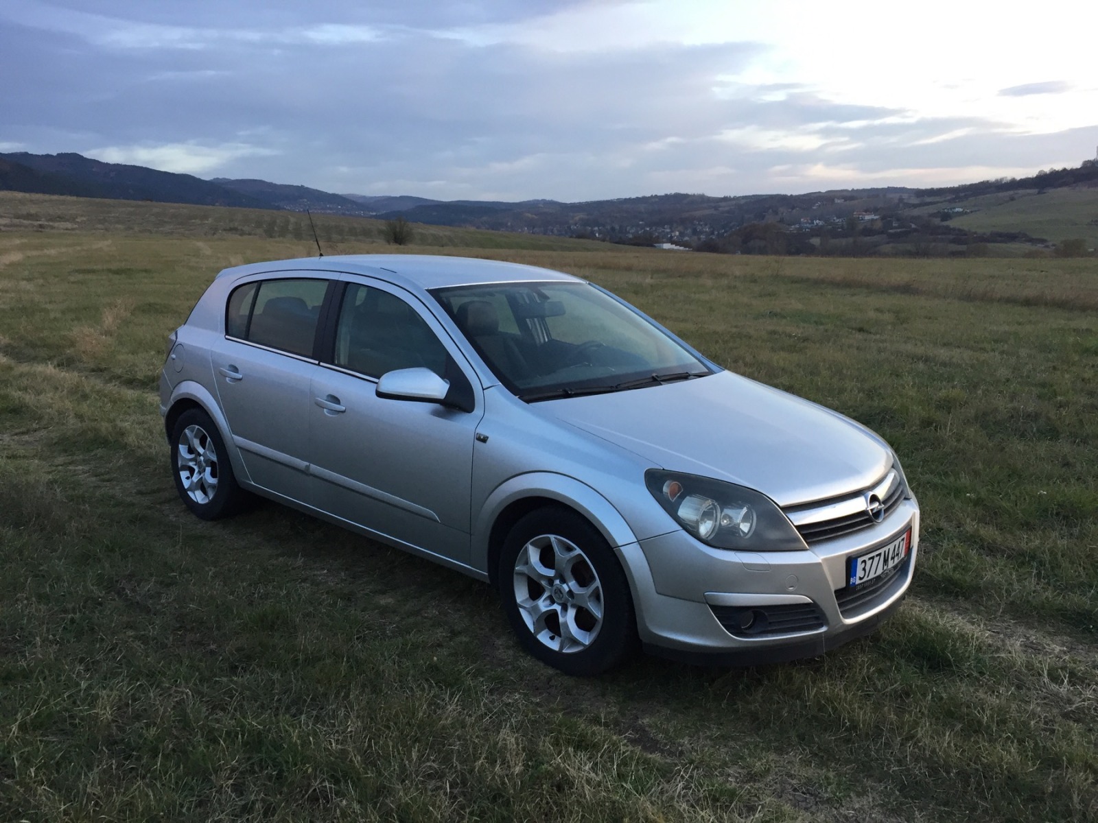 Opel Astra 1.9cdti 120кс - изображение 1