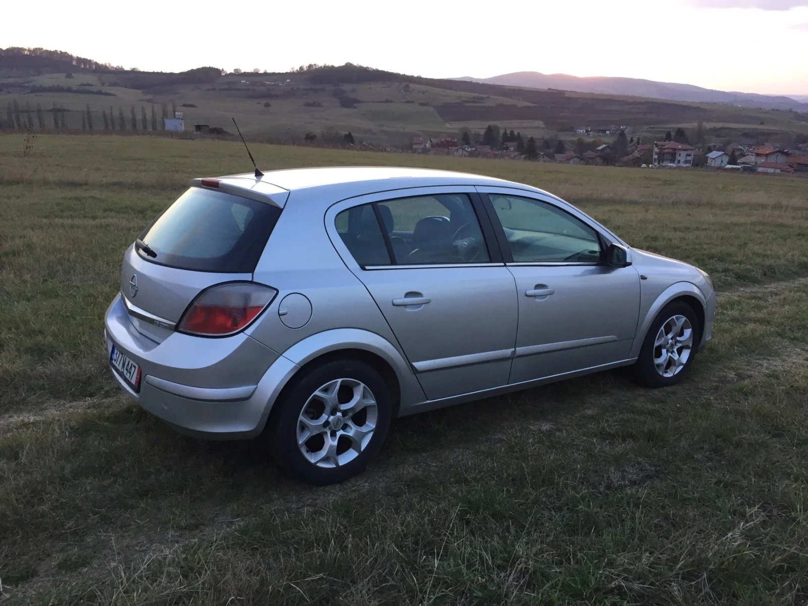 Opel Astra 1.9cdti 120кс - изображение 4