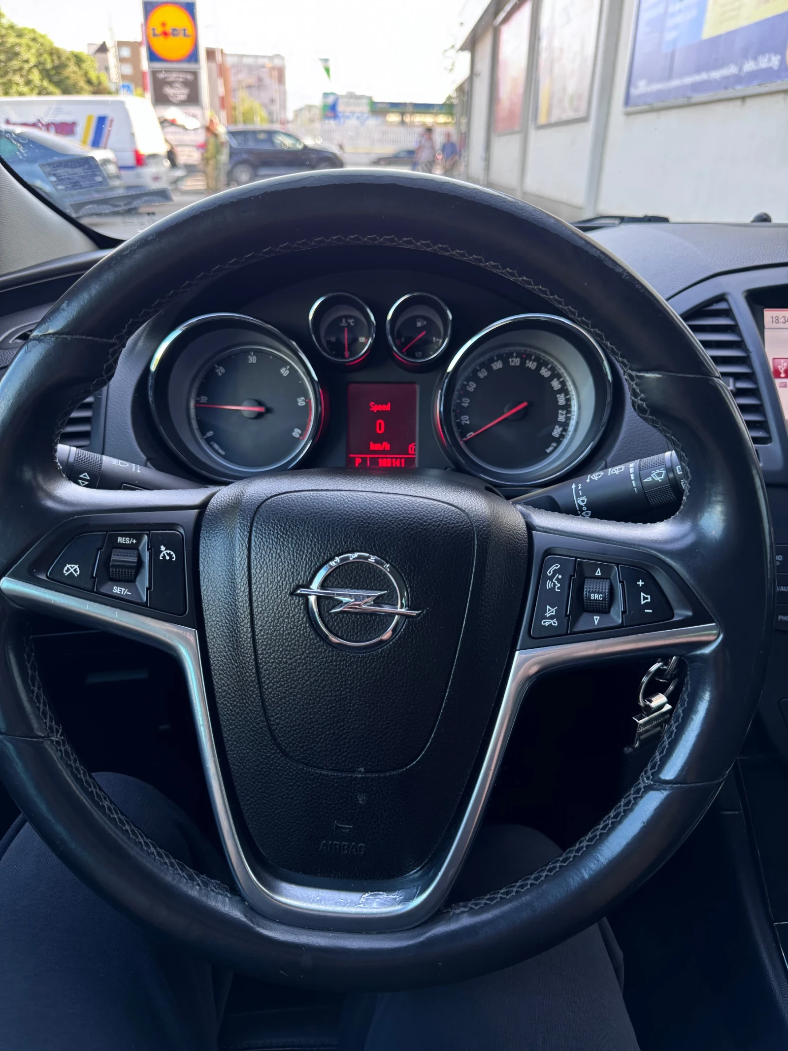 Opel Insignia  - изображение 9