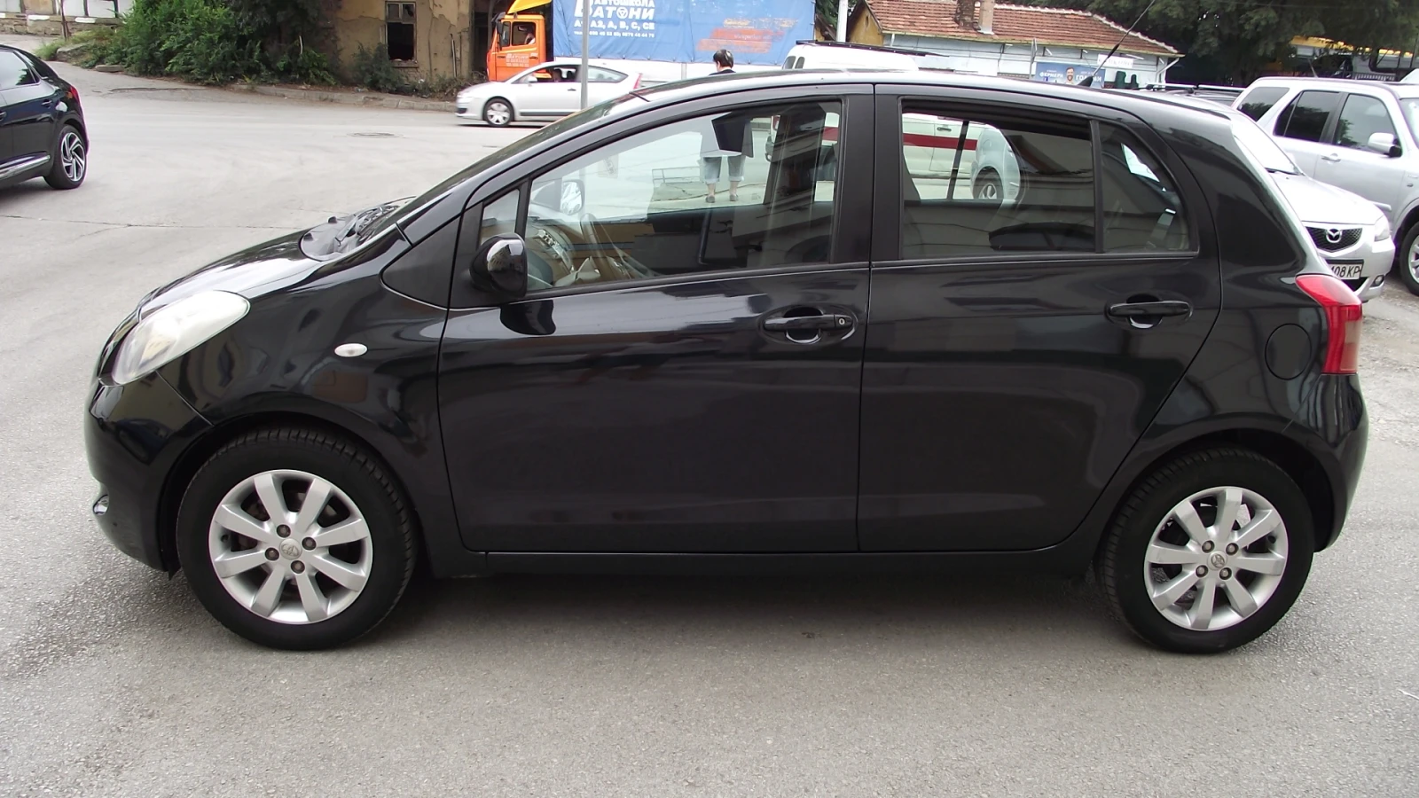 Toyota Yaris 1.0.i.75.k.c.5.100 км.НОВА. - изображение 6