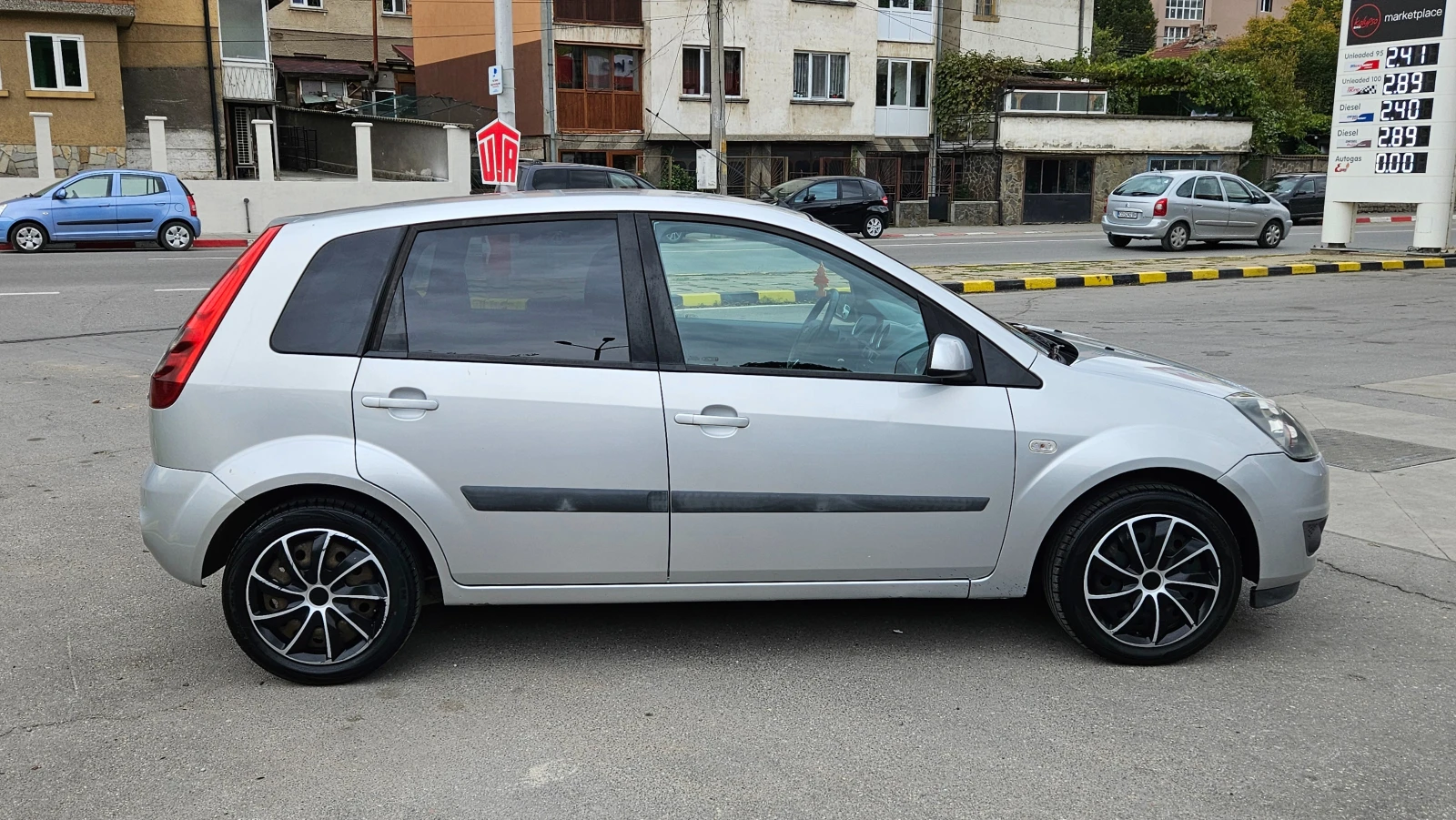 Ford Fiesta 1.4 Hdi KLIMA/Euro-4 - изображение 7