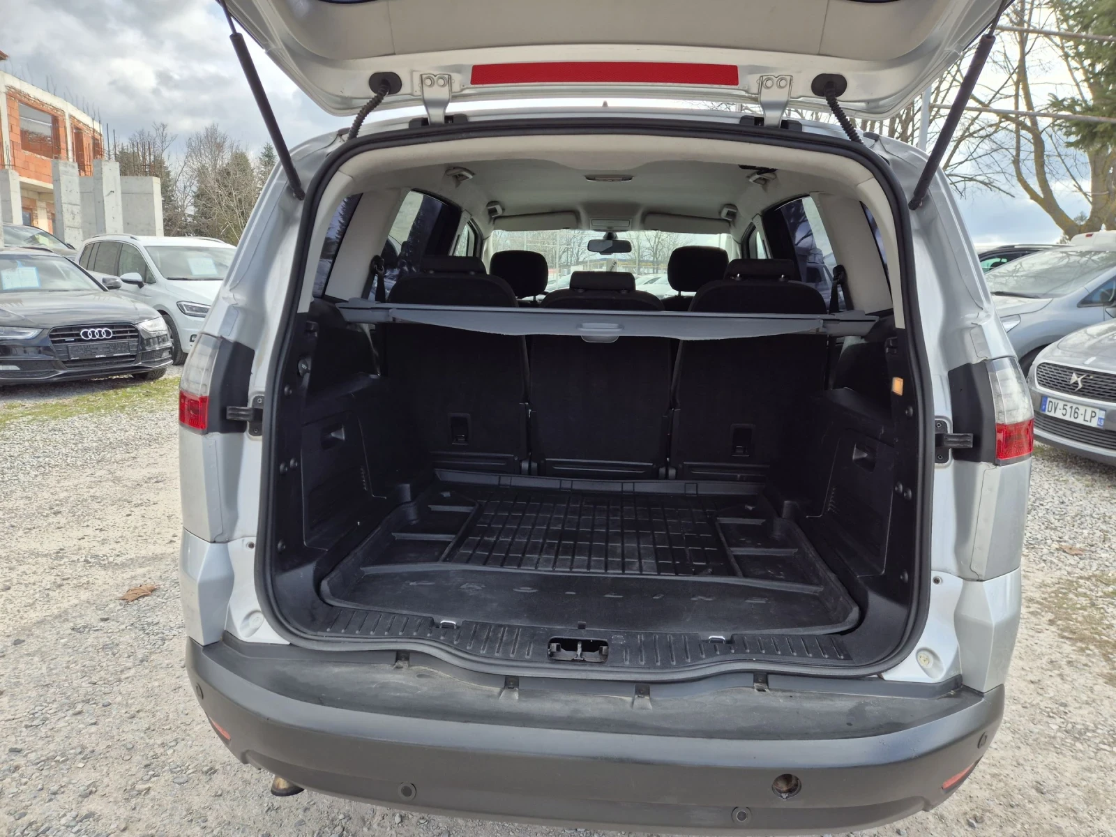 Ford C-max 2, 0tdci-avtomatik, снимка 11 - Автомобили и джипове - 52414885