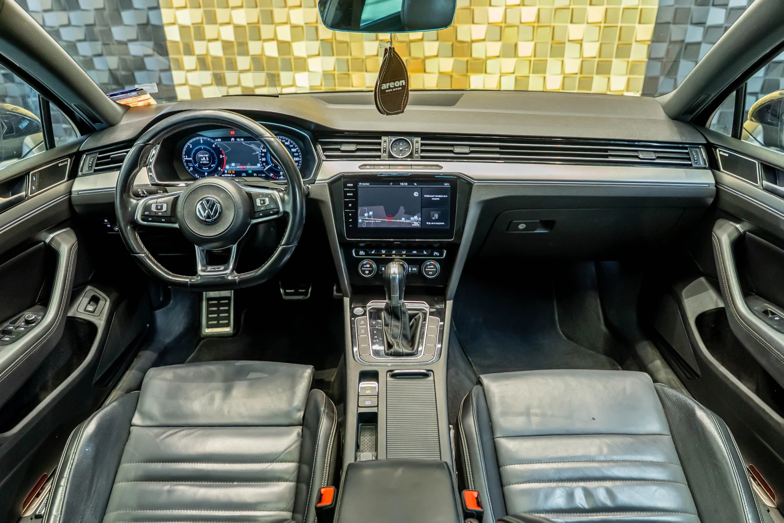 VW Passat R-Line 240hp 4MOTION | Mobile.bg   16