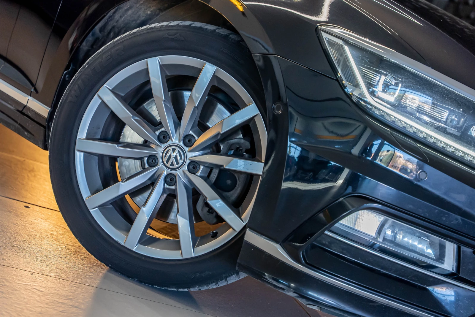 VW Passat R-Line 240hp 4MOTION - изображение 7