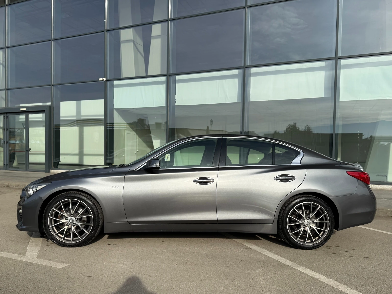 Infiniti Q50 6 МЕСЕЦА ГАРАНЦИЯ/2.2D 170к.с. Всички Екстри - изображение 2