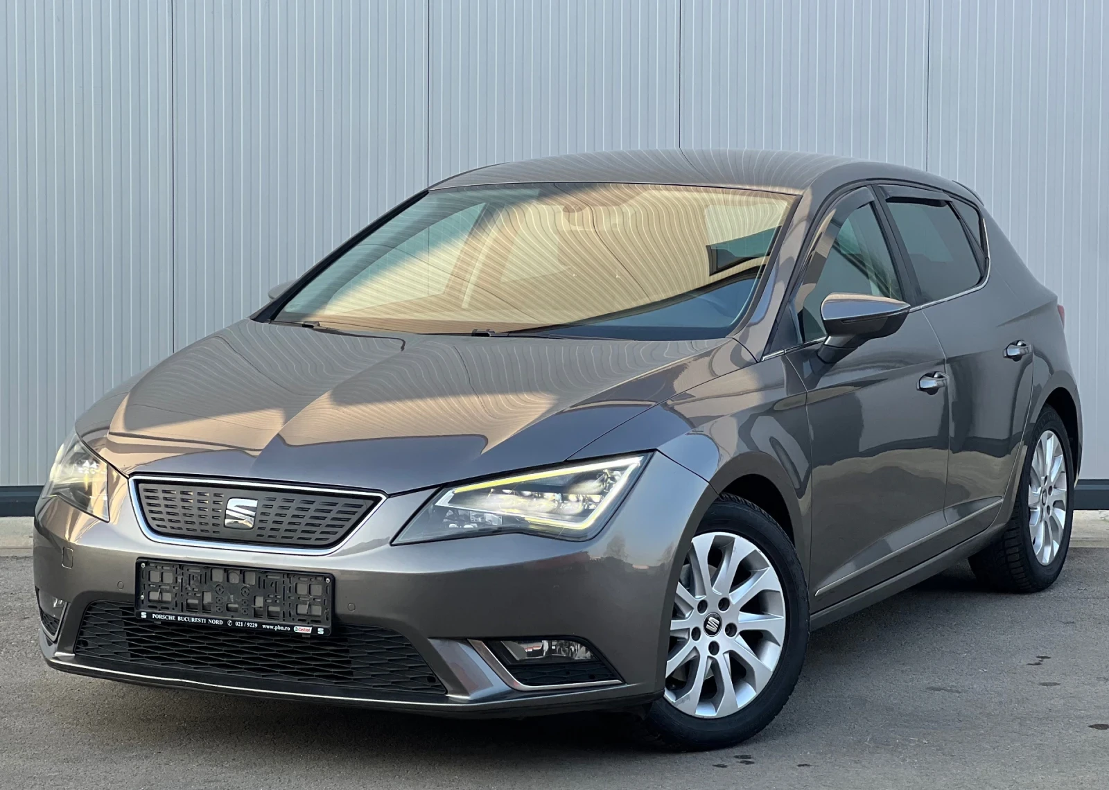 Seat Leon MATRIXX/1.6D/Алкантара/Navi/Кожа/Всички екстри!TOP - изображение 5