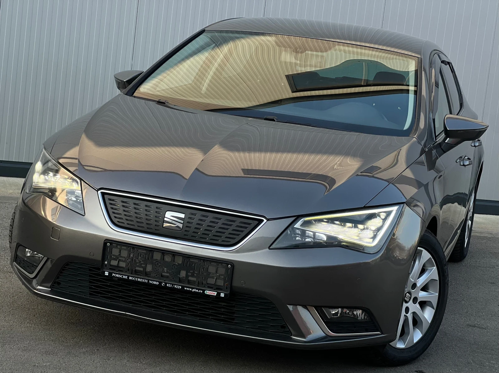 Seat Leon MATRIXX/1.6D/Алкантара/Navi/Кожа/Всички екстри!TOP - изображение 2