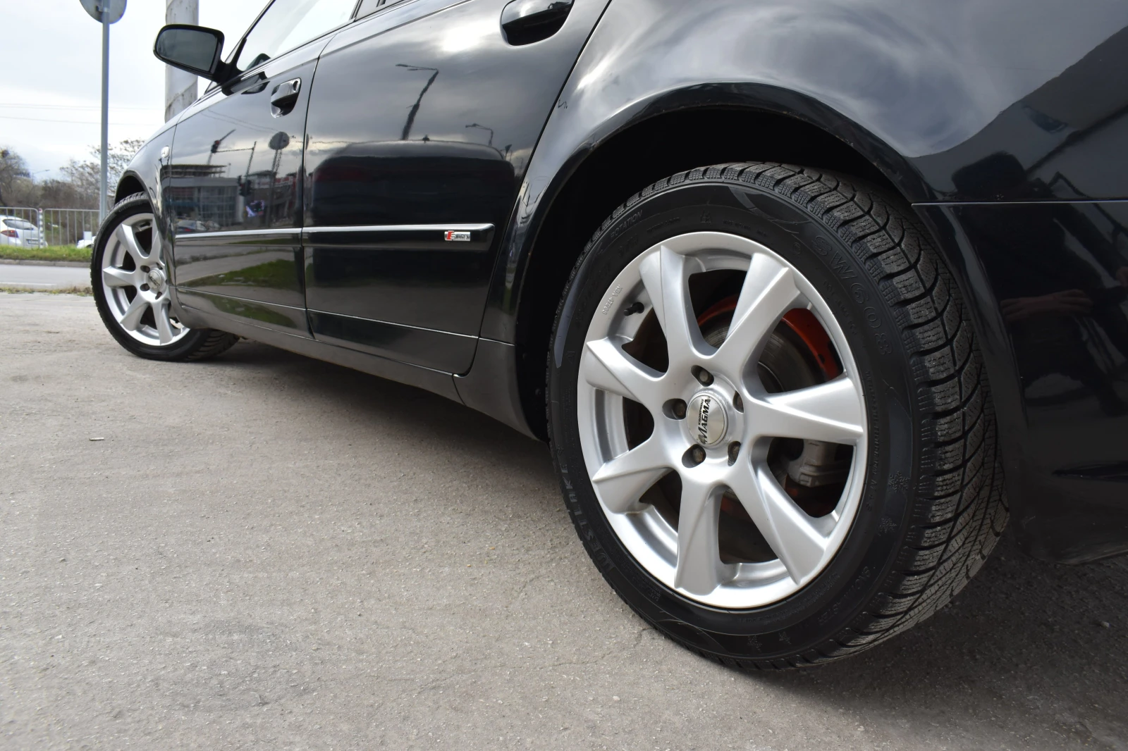 Audi A4 2.0TDI* AUTOMAT* S-LINE* НОВИ ГУМИ - изображение 7