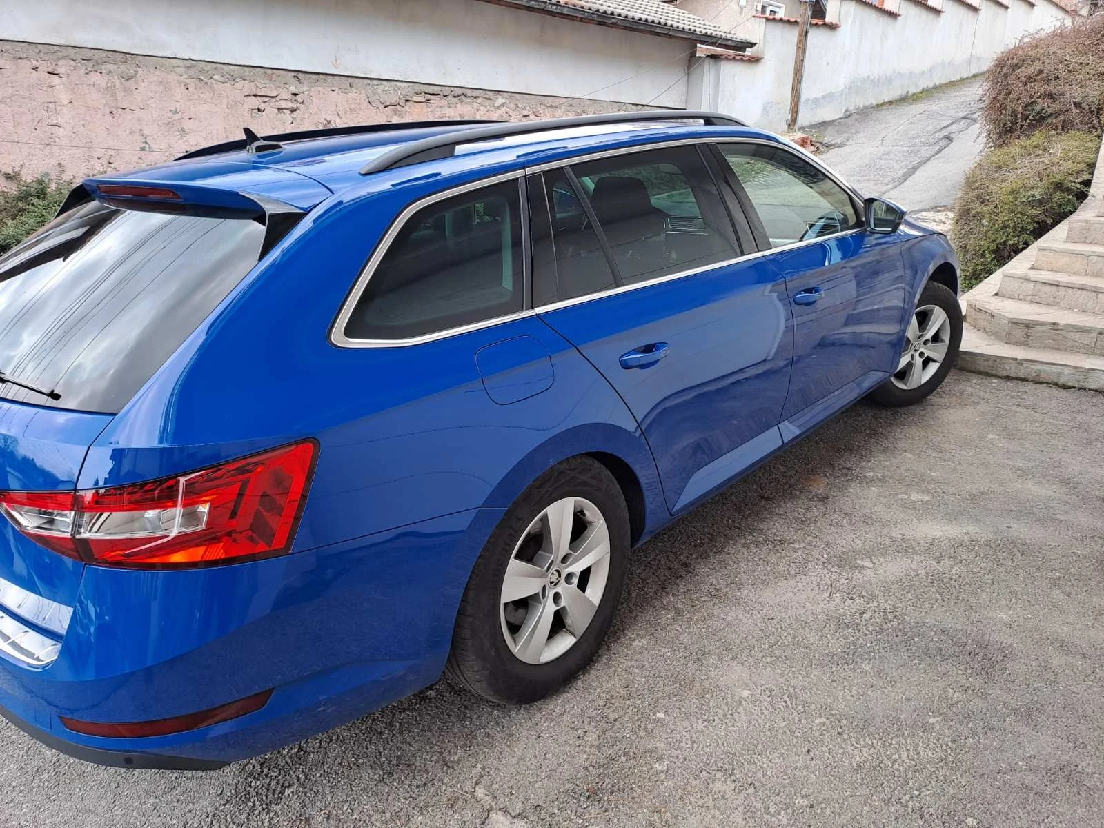 Skoda Superb Style plus 150 HP /AUTOMATIC/DSG/ CAM/LED/ NAVI - изображение 6