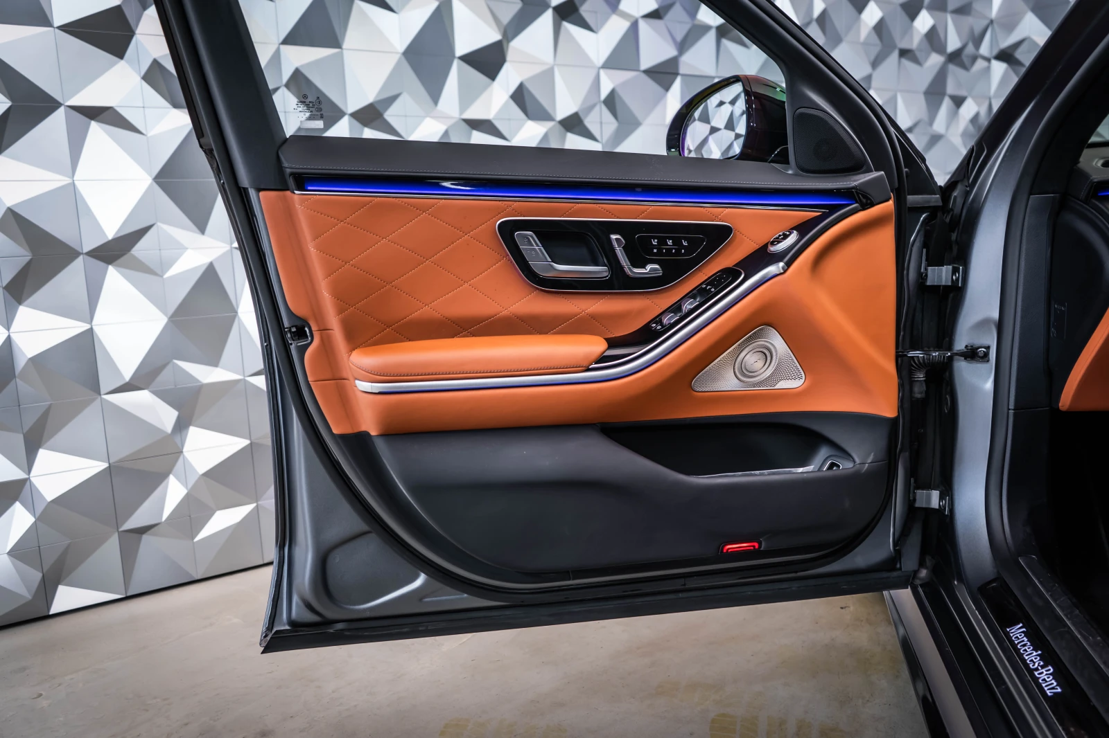 Mercedes-Benz S 580 L 4M AMG* Мултимедия* , снимка 7 - Автомобили и джипове - 53857254