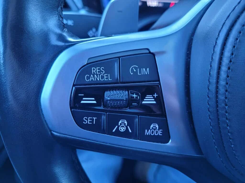 BMW 340 ДИСТРОНИК/360/HEAD-UP DISPLAY/ШИБИДАХ/+ ГУМИ, снимка 14 - Автомобили и джипове - 53997590