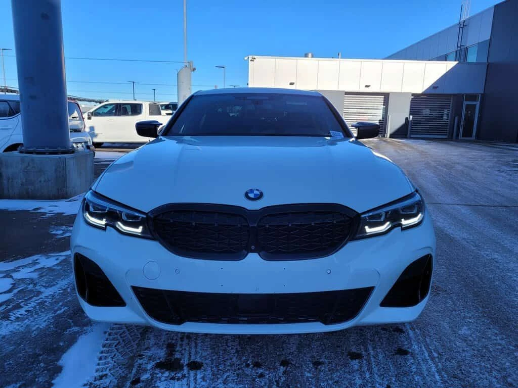 BMW 340 ДИСТРОНИК/360/HEAD-UP DISPLAY/ШИБИДАХ/+ ГУМИ, снимка 2 - Автомобили и джипове - 53997590