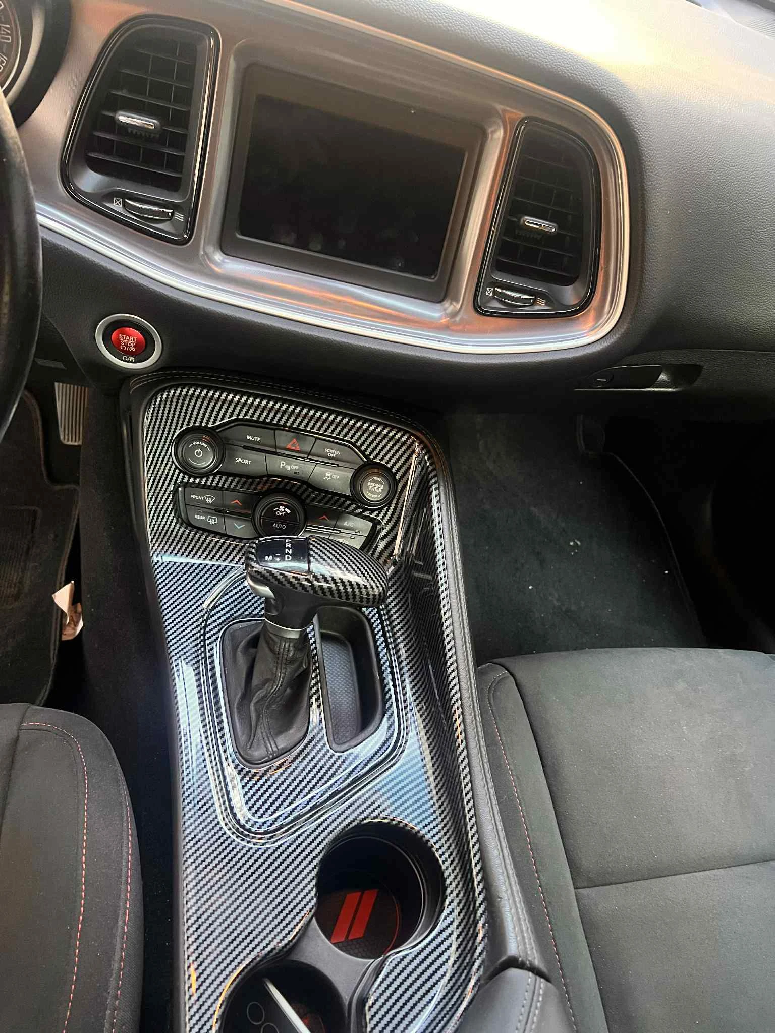 Dodge Challenger, снимка 10 - Автомобили и джипове - 54061660