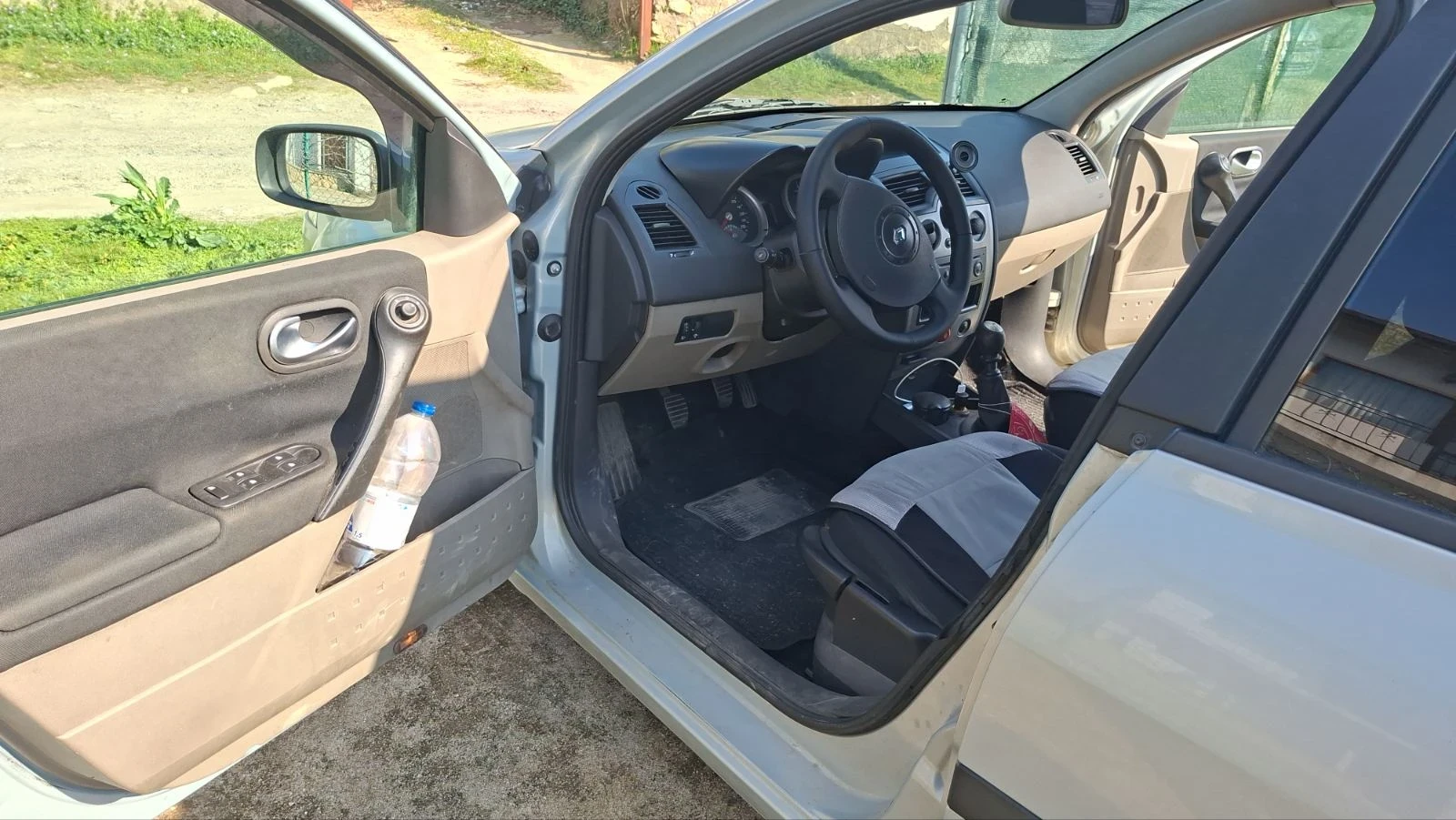 Renault Megane, снимка 6 - Автомобили и джипове - 54371443