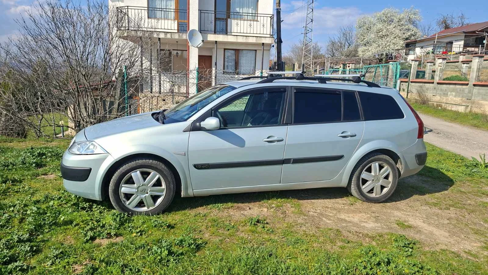 Renault Megane, снимка 2 - Автомобили и джипове - 54371443