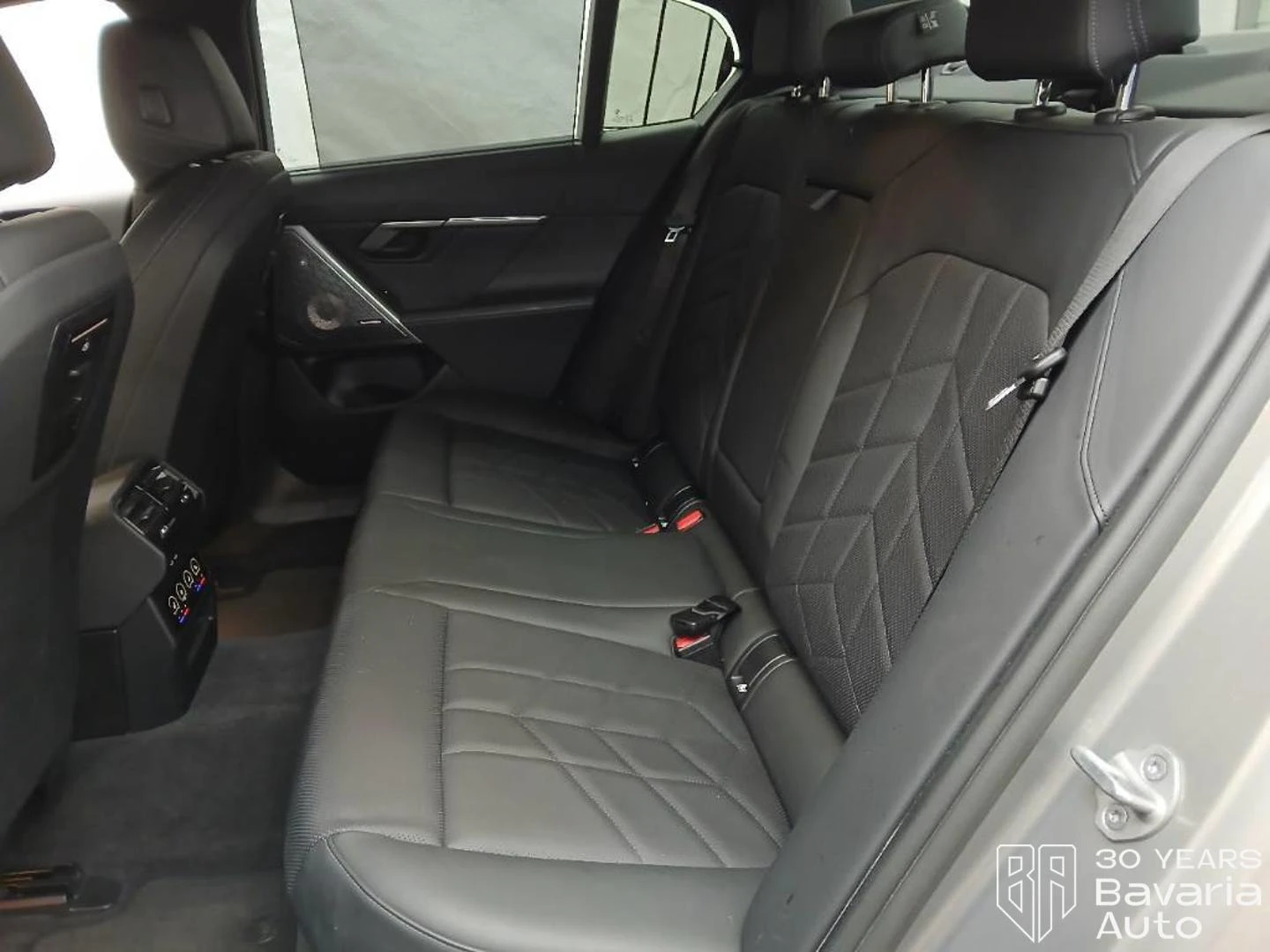 BMW 520 d xDrive M Sport Pro, снимка 8 - Автомобили и джипове - 54396865