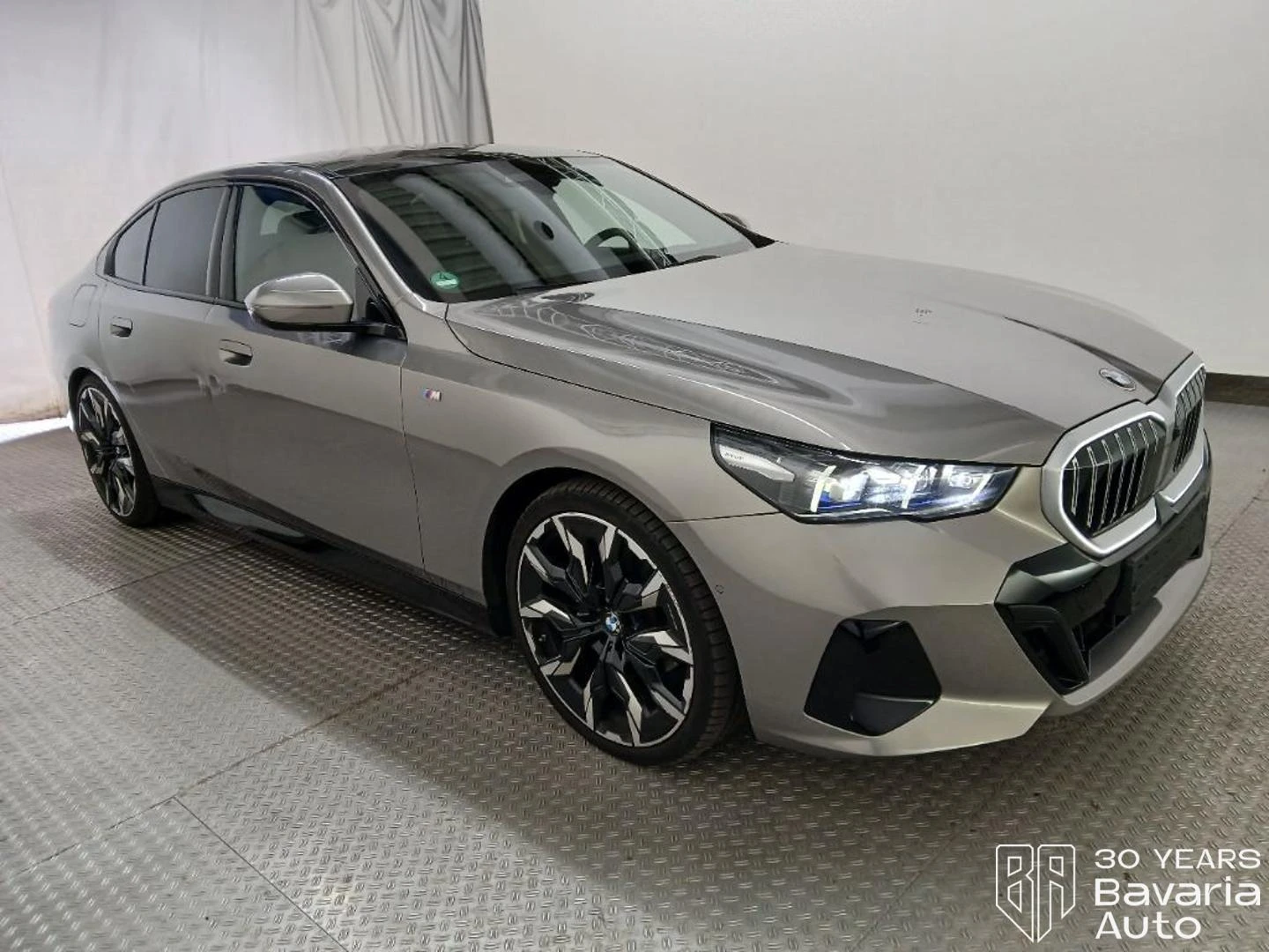 BMW 520 d xDrive M Sport Pro, снимка 4 - Автомобили и джипове - 54396865