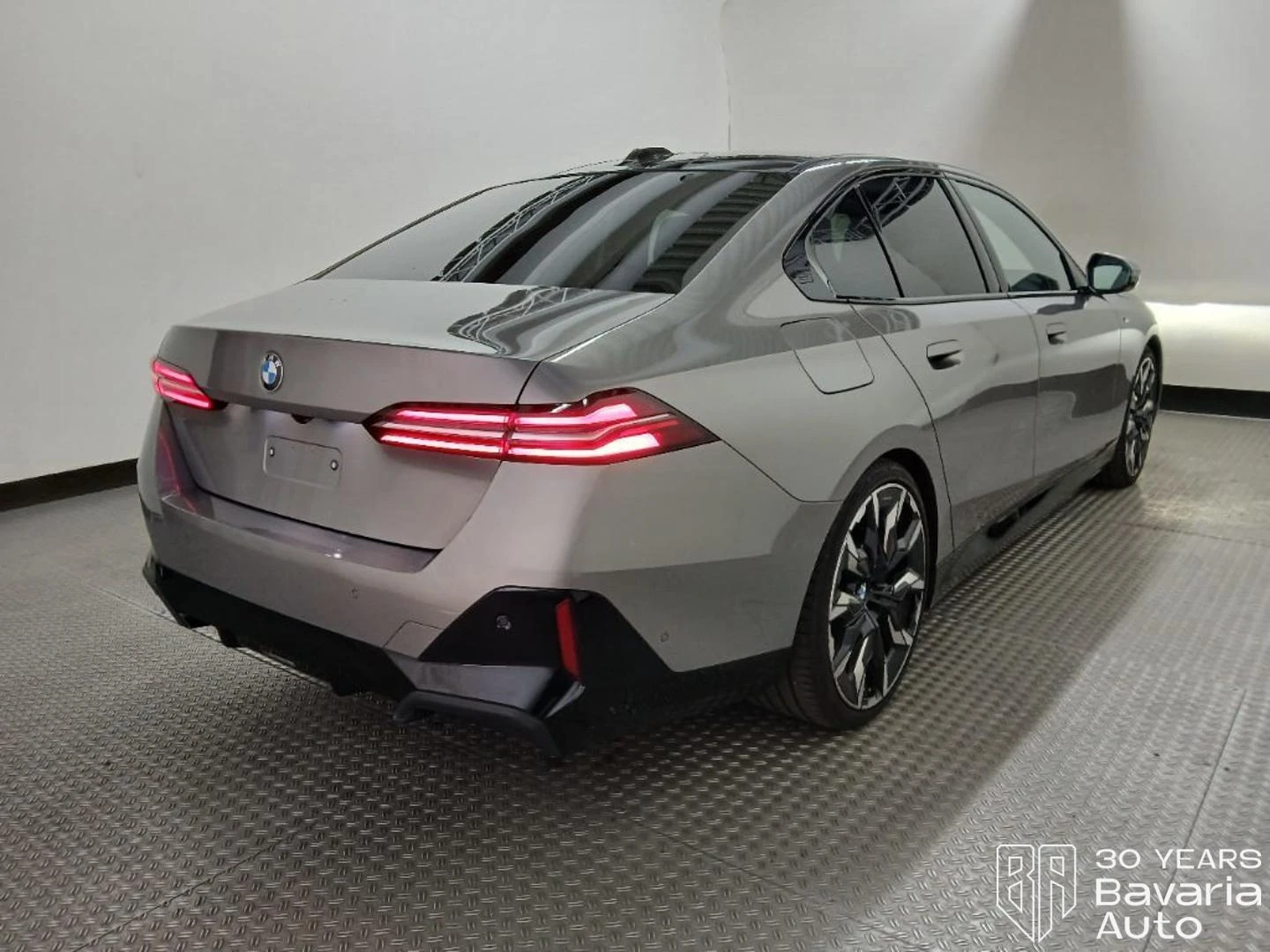 BMW 520 d xDrive M Sport Pro, снимка 3 - Автомобили и джипове - 54396865