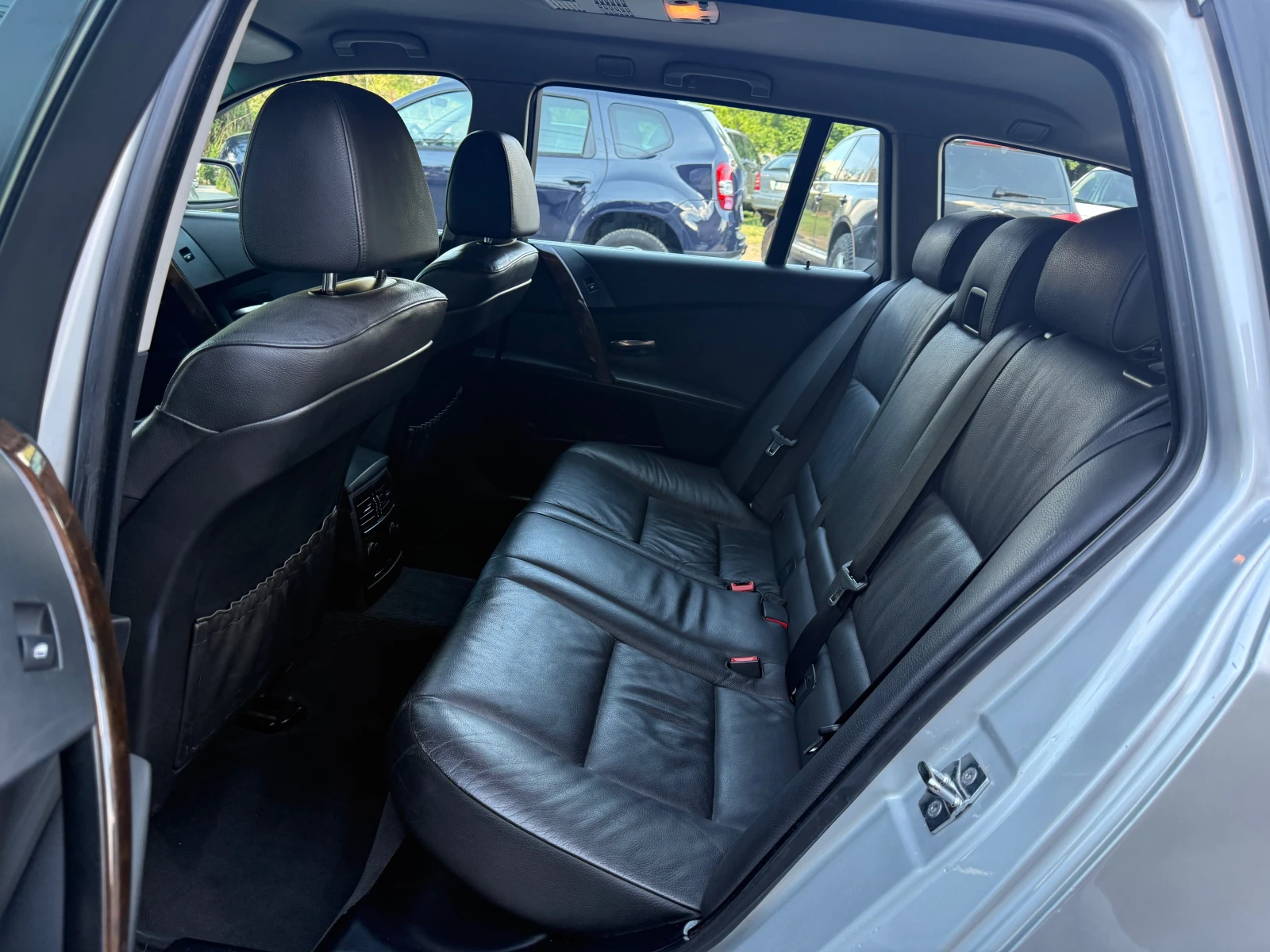 BMW 530 530xi , снимка 10 - Автомобили и джипове - 54623114