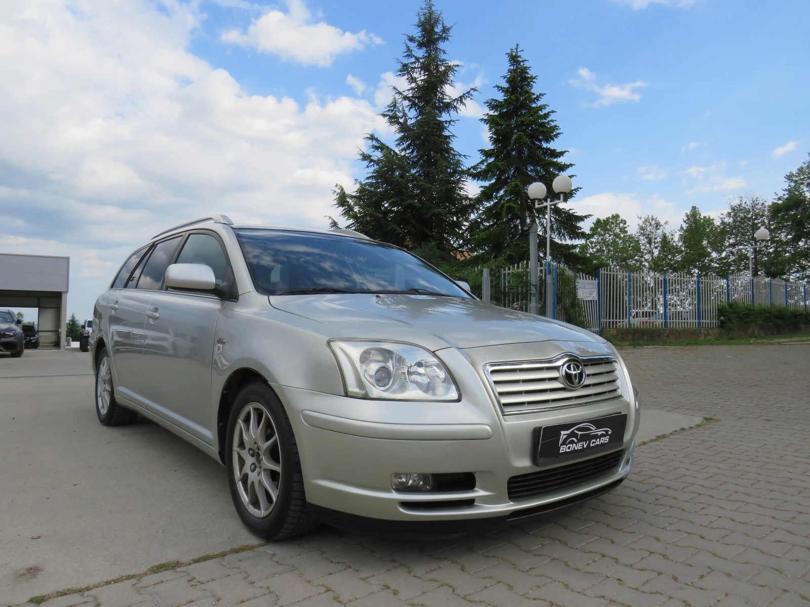 Toyota Avensis * 2.0DIESEL РЪЧКА РЕГИСТРИРАН* , снимка 3 - Автомобили и джипове - 54674718