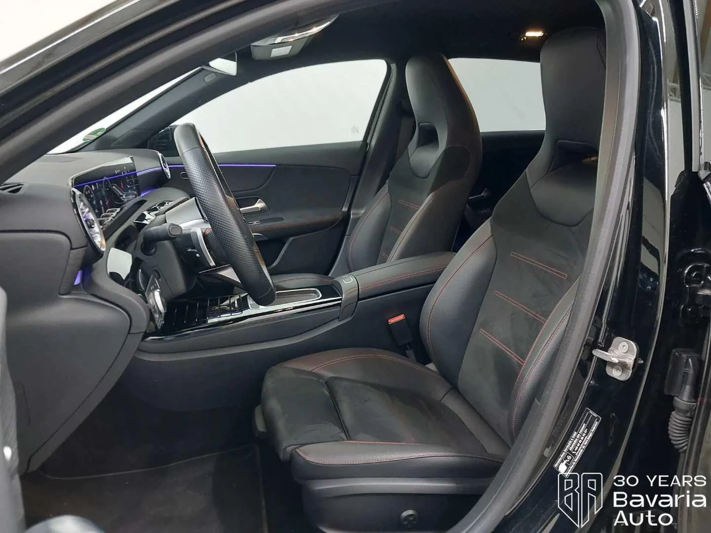 Mercedes-Benz A 200 d 8G-DCT AMG Line, снимка 5 - Автомобили и джипове - 55934348