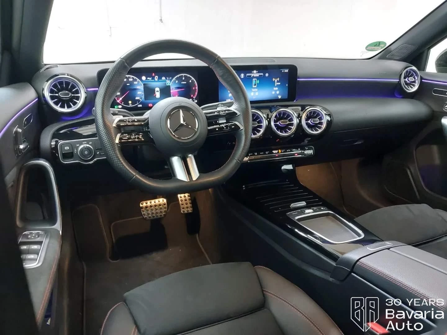 Mercedes-Benz A 200 d 8G-DCT AMG Line, снимка 6 - Автомобили и джипове - 55934348