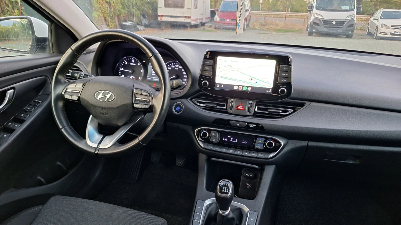 Hyundai I30 1.6 подгрев-камера-парктроник., снимка 14 - Автомобили и джипове - 56088046