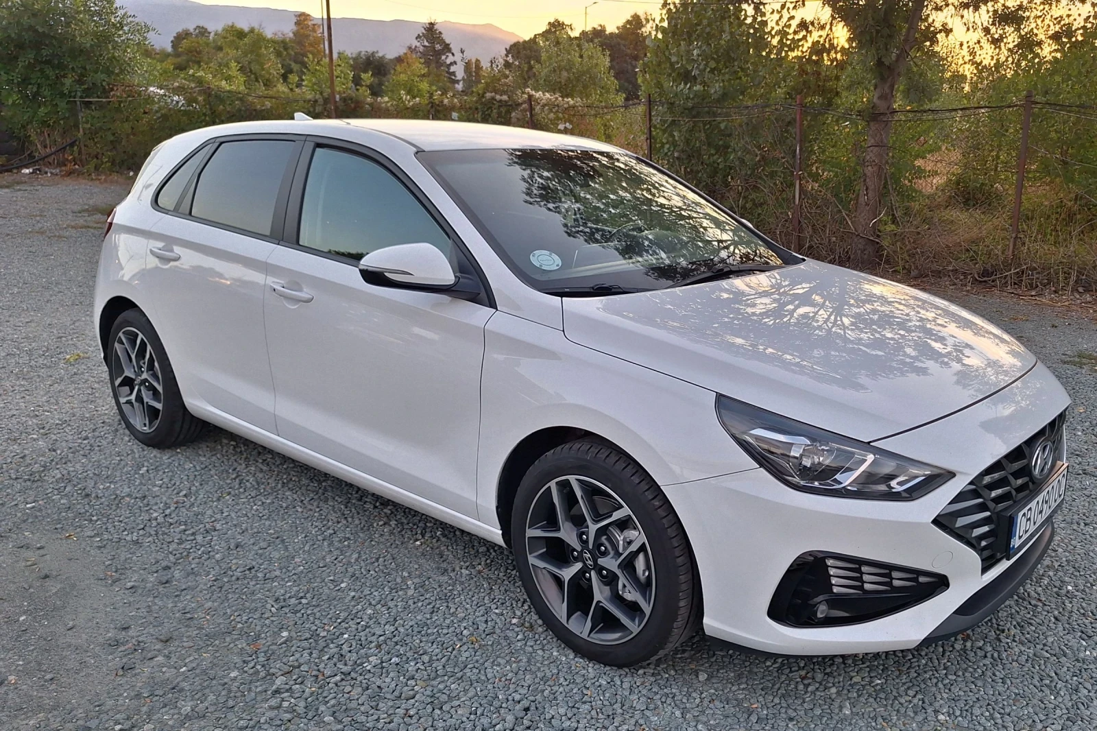 Hyundai I30 1.6 подгрев-камера-парктроник., снимка 2 - Автомобили и джипове - 56088046