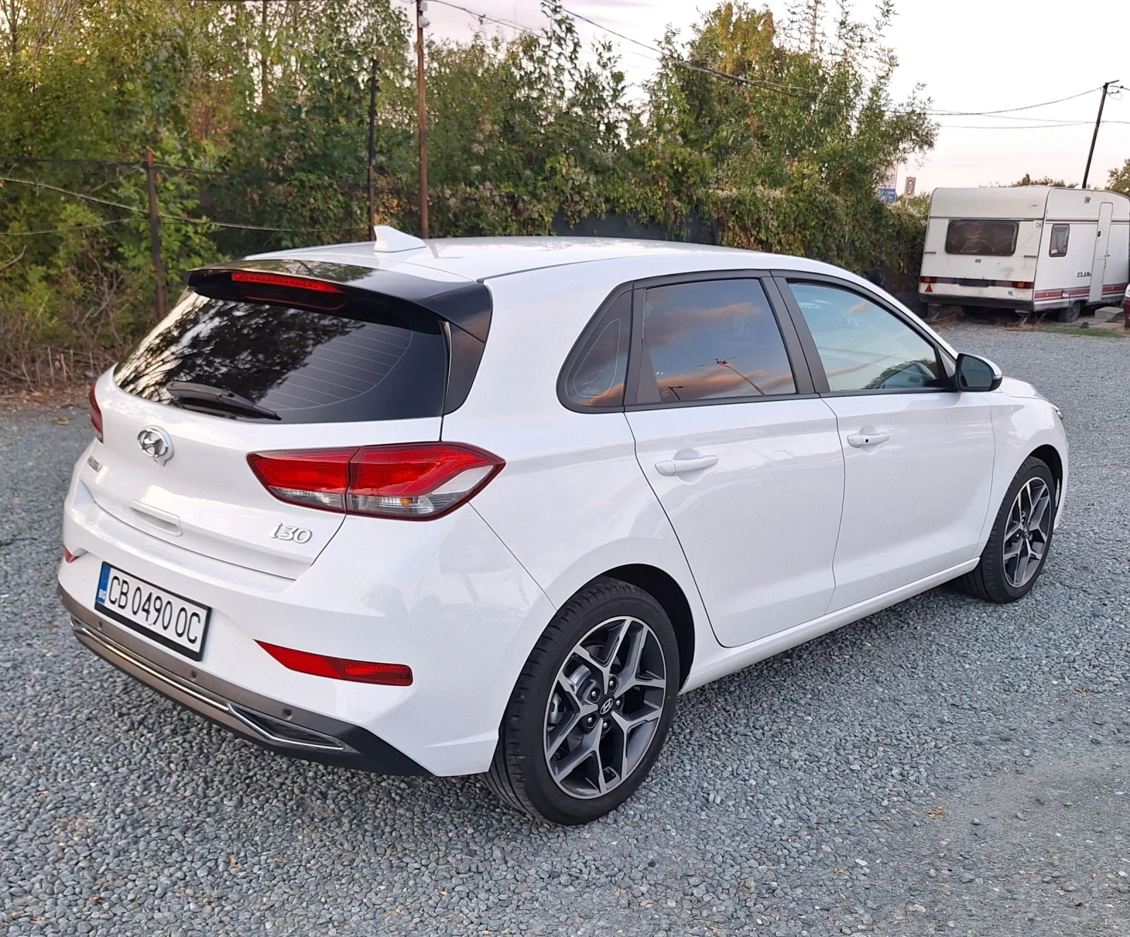 Hyundai I30 1.6 подгрев-камера-парктроник., снимка 3 - Автомобили и джипове - 56088046