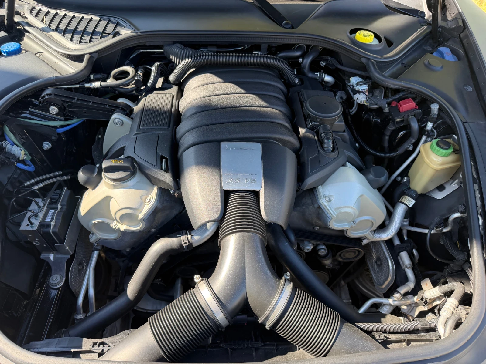 Porsche Panamera, снимка 17 - Автомобили и джипове - 56415470
