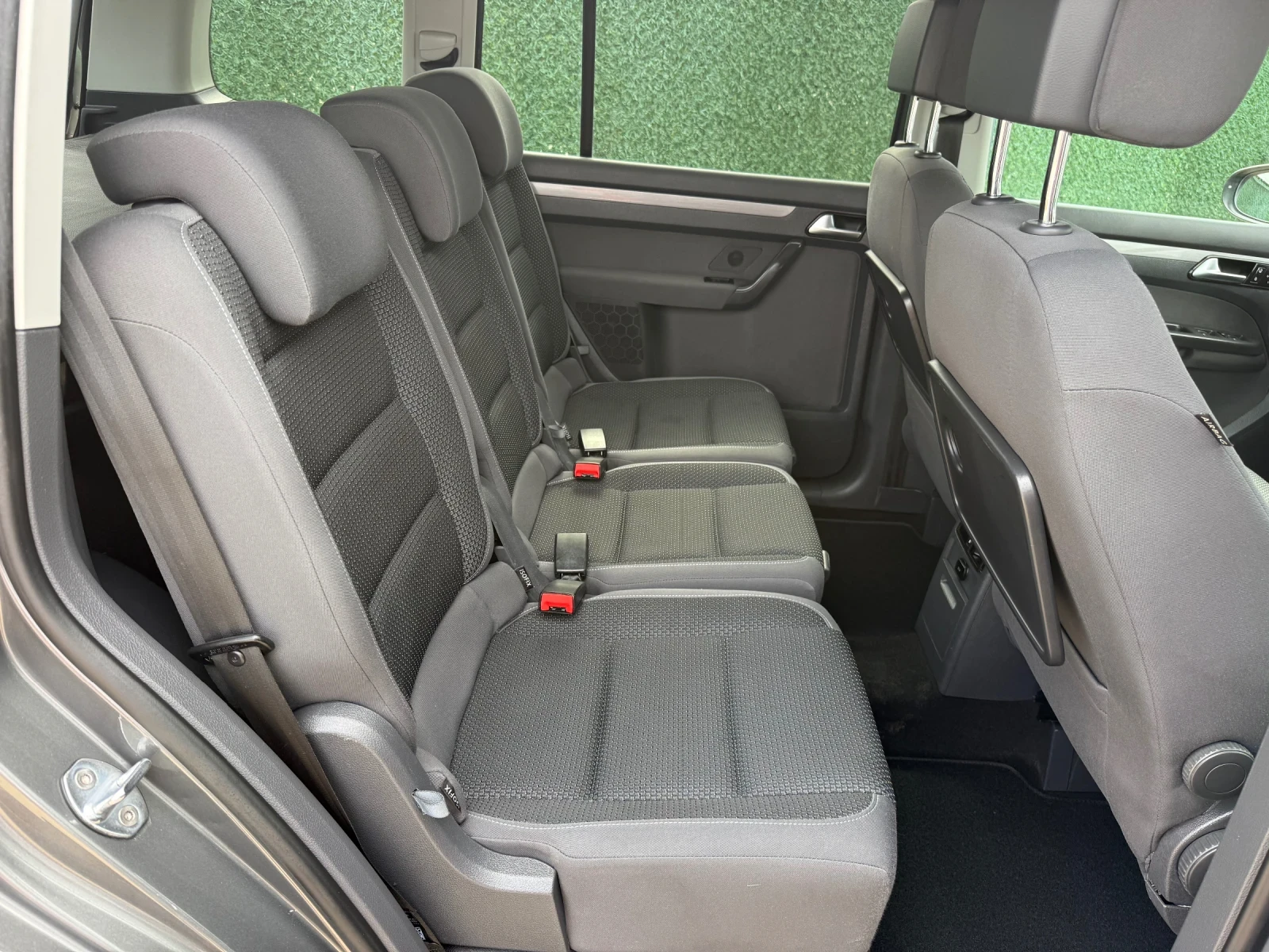 VW Touran 1.6TDI* 105h.p* 4+ 1* ��� ����* ��� �����* ���.��� | Mobile.bg � ����������� 13