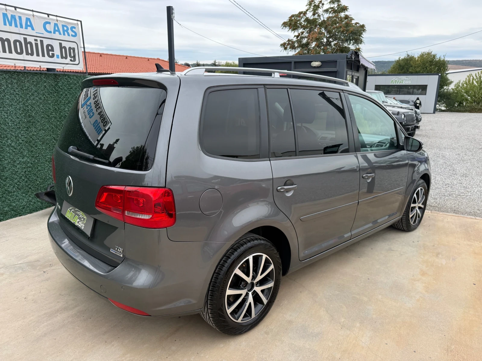 VW Touran 1.6TDI* 105h.p* 4+ 1* ��� ����* ��� �����* ���.��� | Mobile.bg � ����������� 5