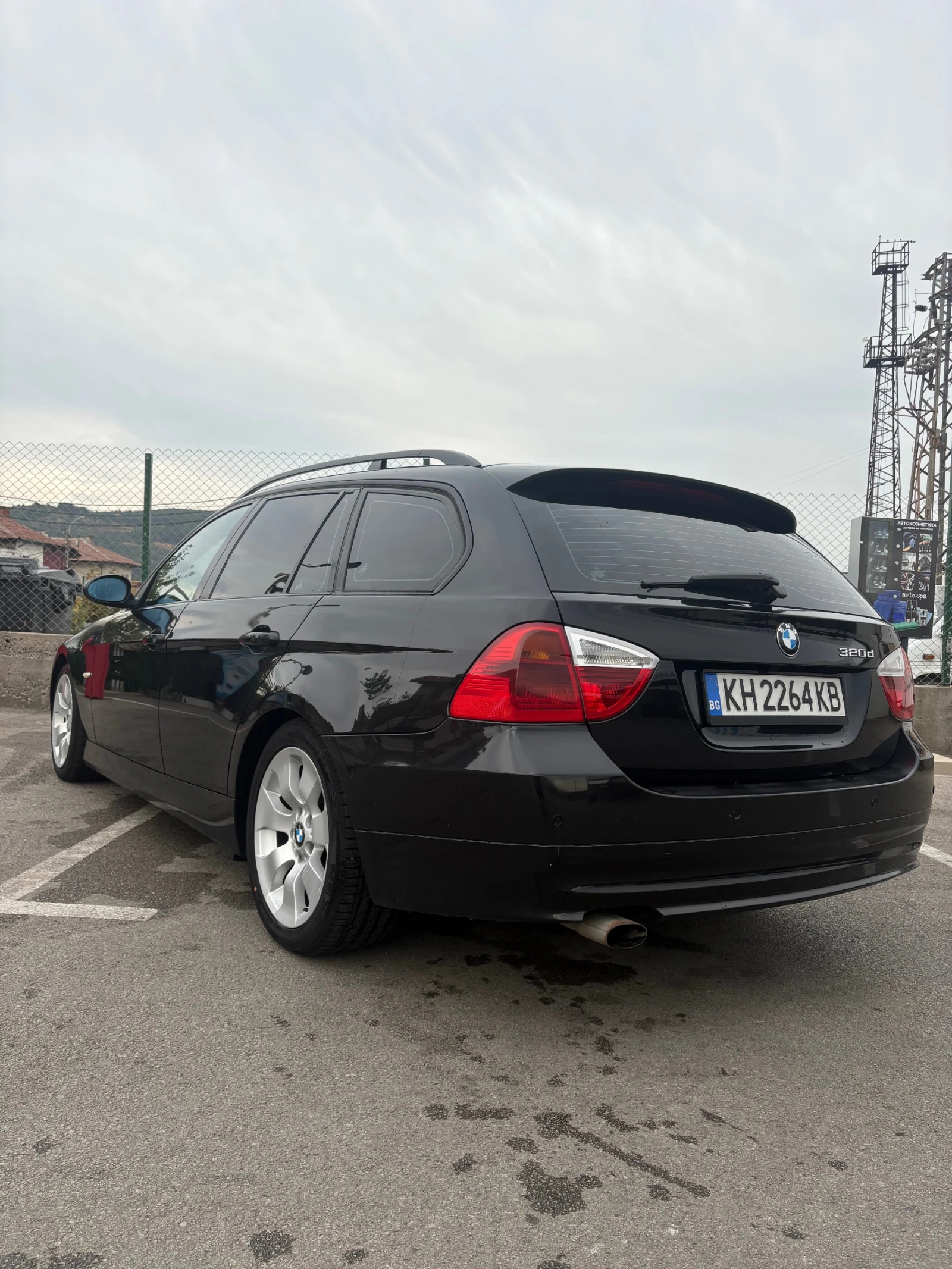 BMW 320 Recaro CarPlay , снимка 3 - Автомобили и джипове - 56637005