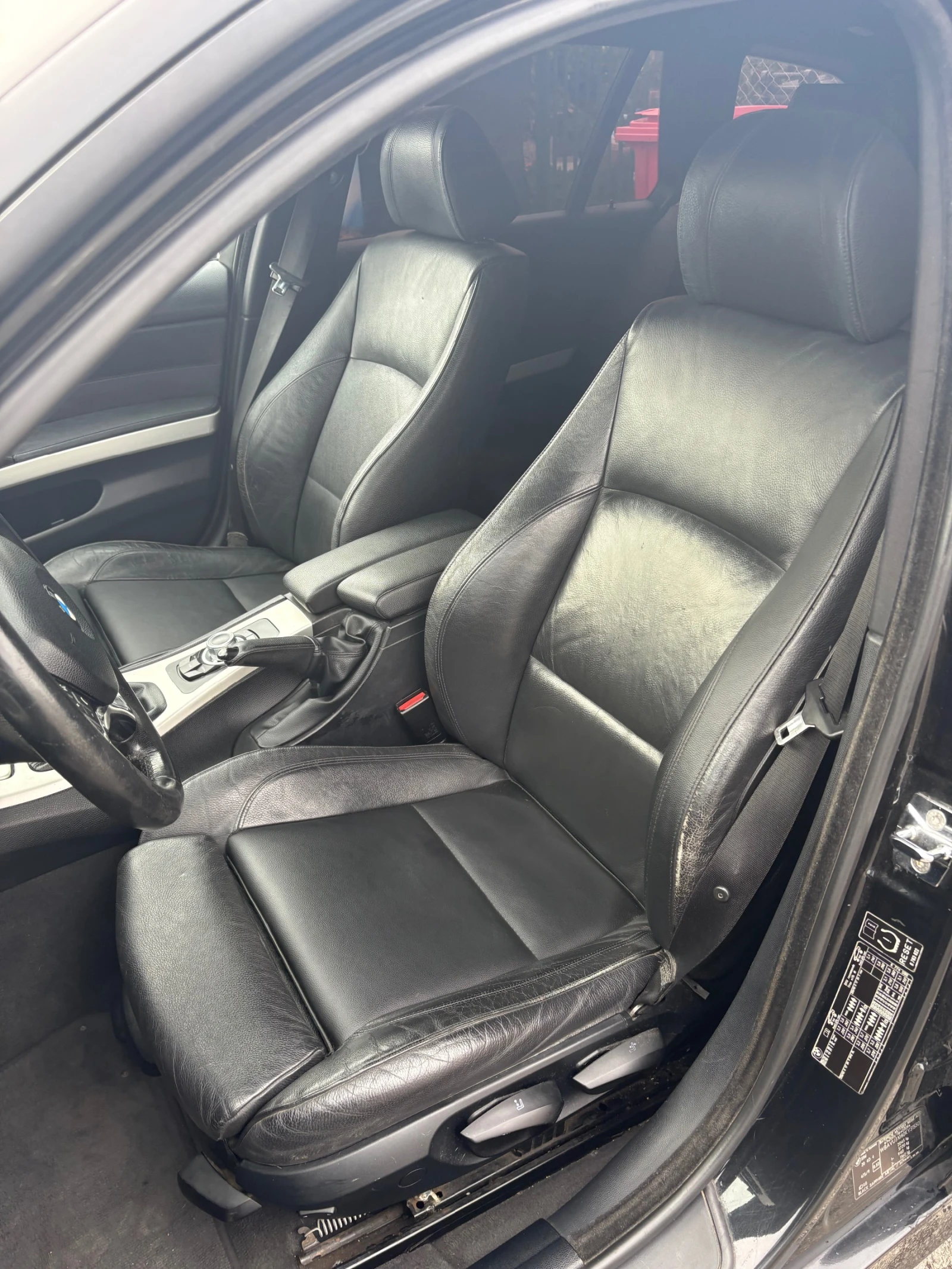 BMW 320 Recaro CarPlay , снимка 5 - Автомобили и джипове - 56637005