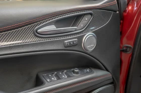 Alfa Romeo Stelvio 2.9 BiTurbo Q4/AWD/Carbon/Harman Kardon/Камера, снимка 7 - Автомобили и джипове - 53671383