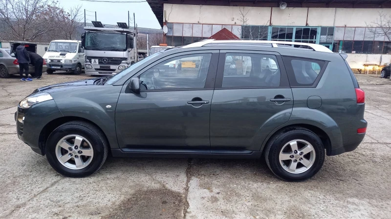 Peugeot 4007 2.4i/Бензин/4x4/Автоматик/7Местен/220х.км./CH, снимка 4 - Автомобили и джипове - 39011252