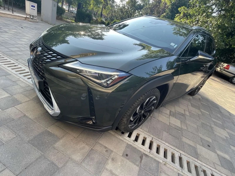 Lexus UX 250h* 100 000km* ГАРАНЦИЯ* , снимка 1 - Автомобили и джипове - 48228639