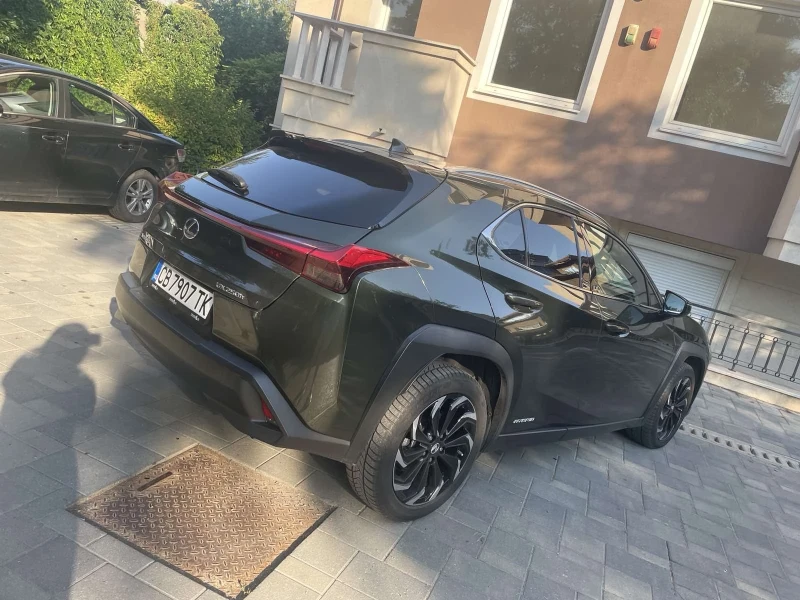 Lexus UX 250h* 100 000km* ГАРАНЦИЯ* , снимка 5 - Автомобили и джипове - 48228639