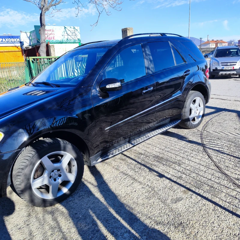 Mercedes-Benz ML 500 W164, снимка 3 - Автомобили и джипове - 48315179