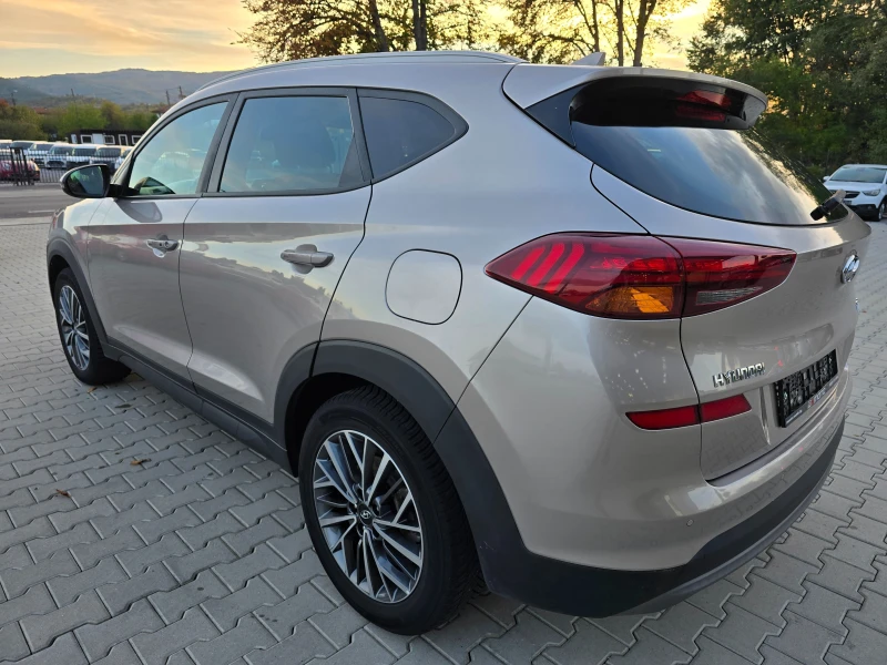Hyundai Tucson 1.6D, 136к.с., 4х4, Автомат, Камера, Нави!, снимка 4 - Автомобили и джипове - 52163842