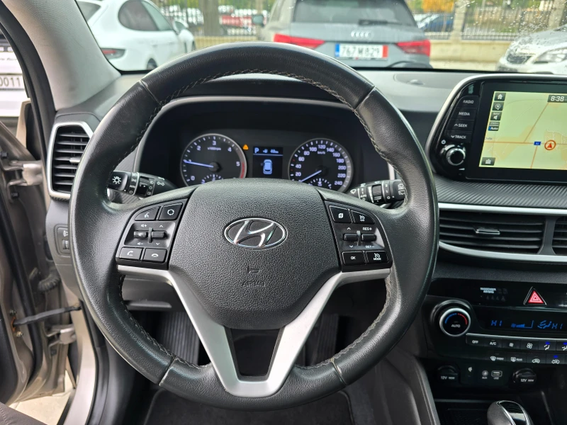Hyundai Tucson 1.6D, 136к.с., 4х4, Автомат, Камера, Нави!, снимка 8 - Автомобили и джипове - 52163842