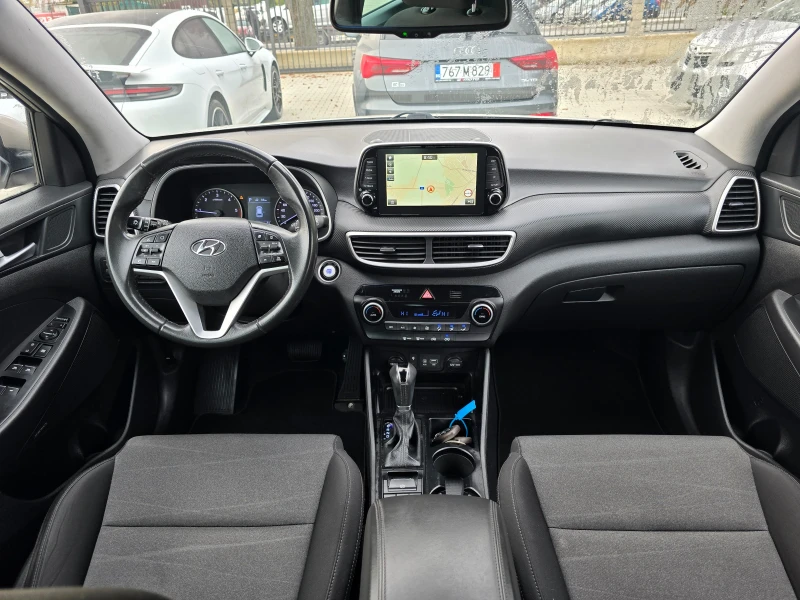 Hyundai Tucson 1.6D, 136к.с., 4х4, Автомат, Камера, Нави!, снимка 9 - Автомобили и джипове - 52163842