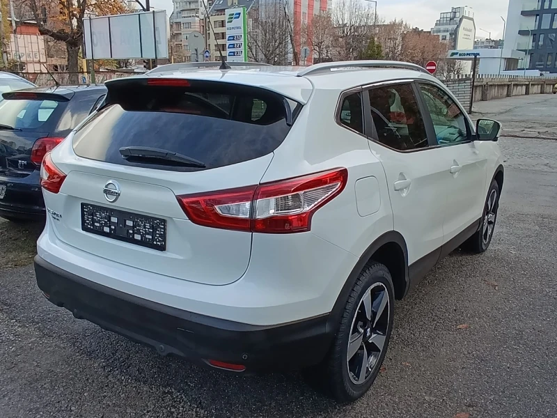 Nissan Qashqai 1.6dCi/4x4/Panorama/360cam/EVRO6/, снимка 5 - Автомобили и джипове - 52392359