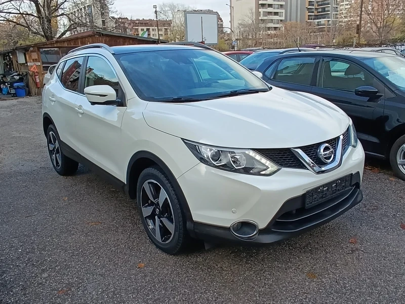 Nissan Qashqai 1.6dCi/4x4/Panorama/360cam/EVRO6/, снимка 2 - Автомобили и джипове - 52392359